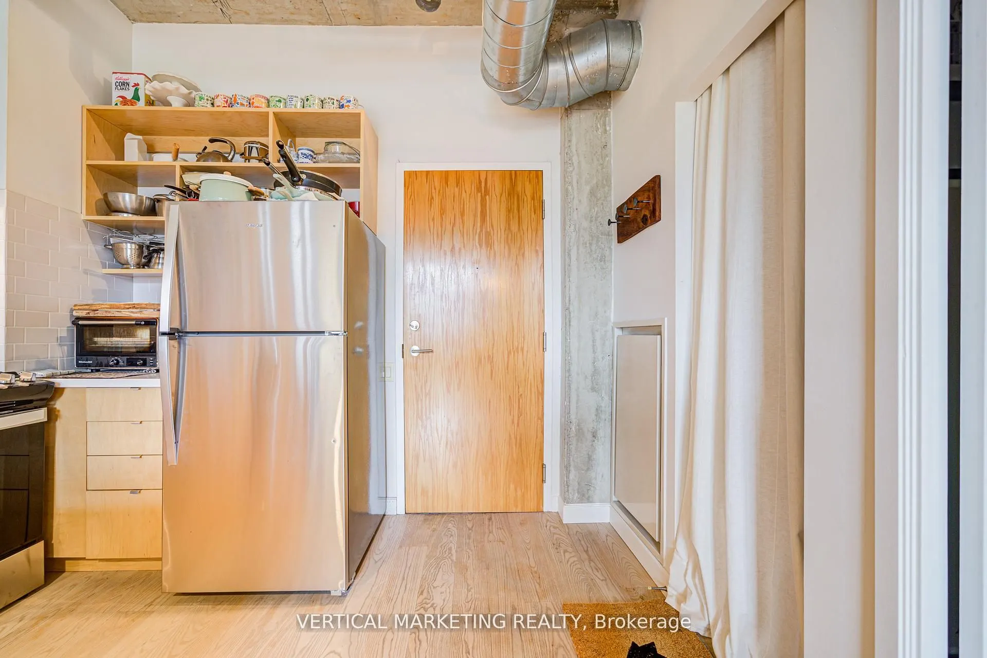 369 Sorauren Avenue, #510