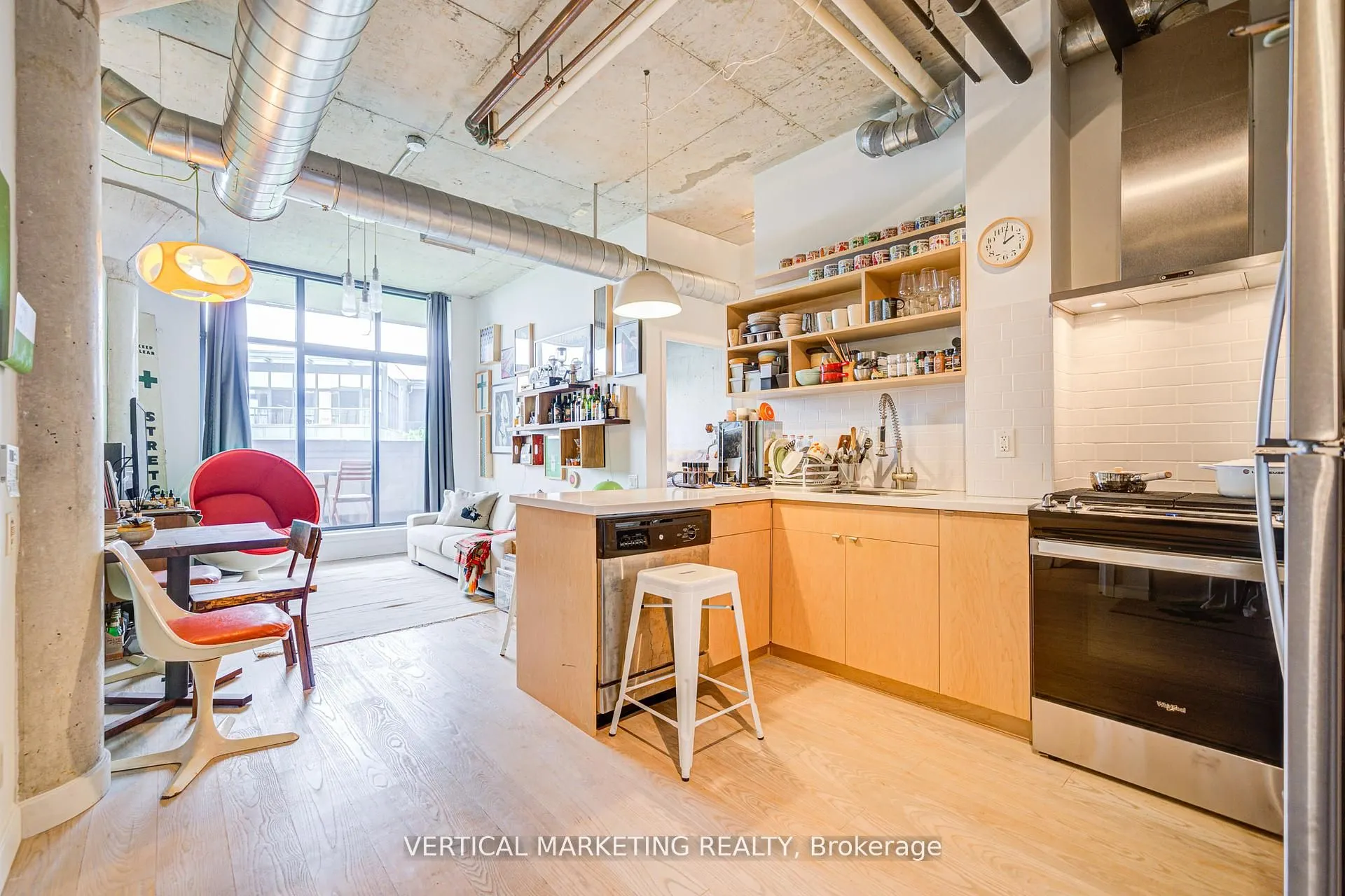 369 Sorauren Avenue, #510