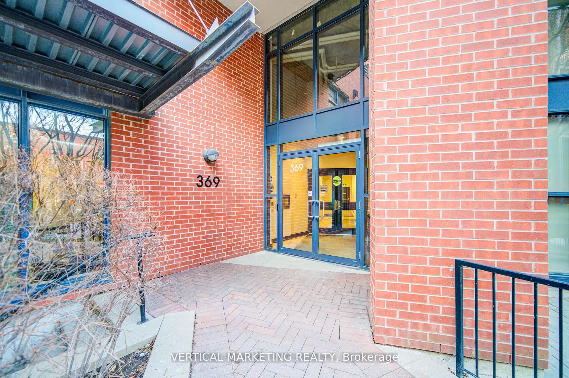369 Sorauren Avenue, #510