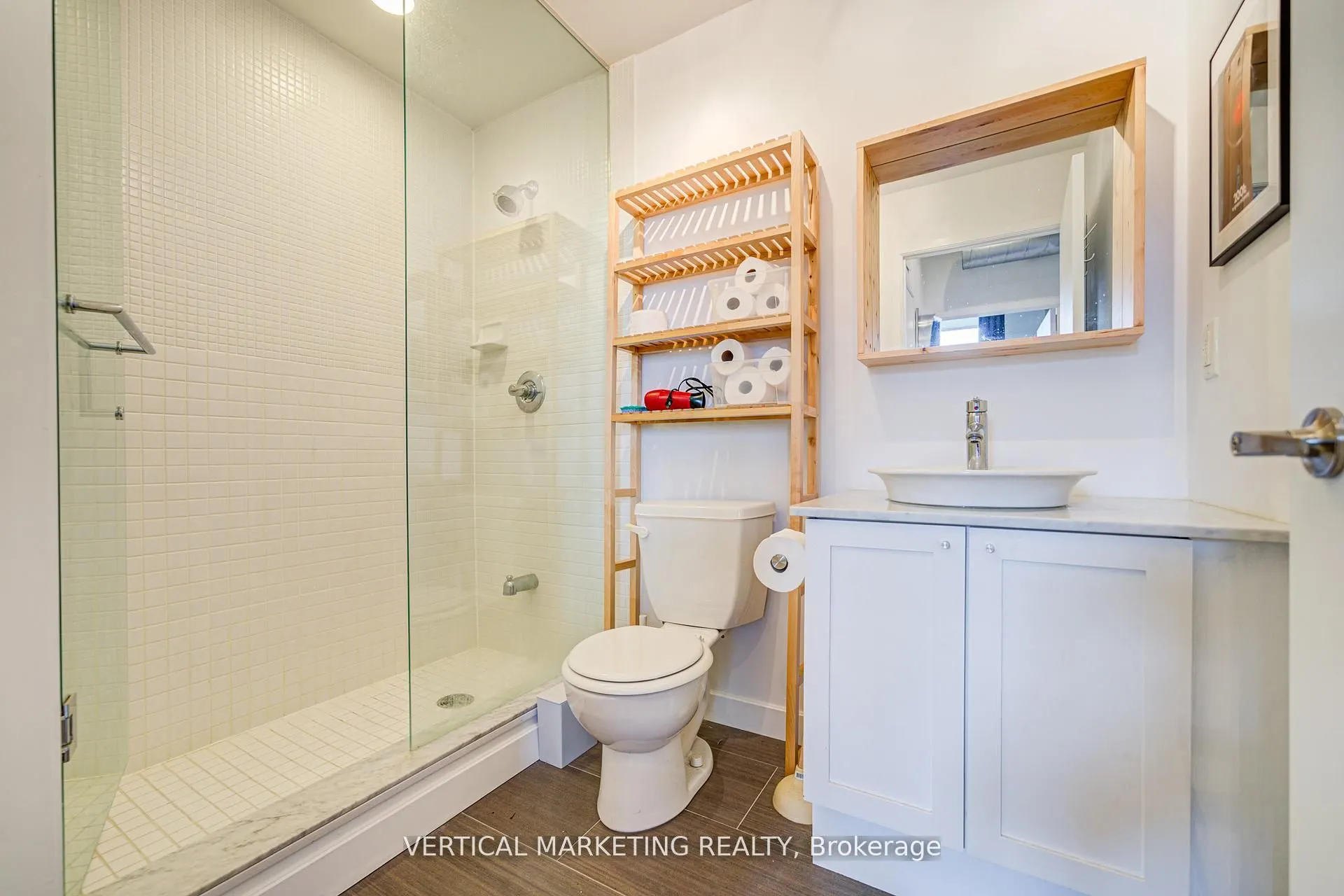 369 Sorauren Avenue, #510