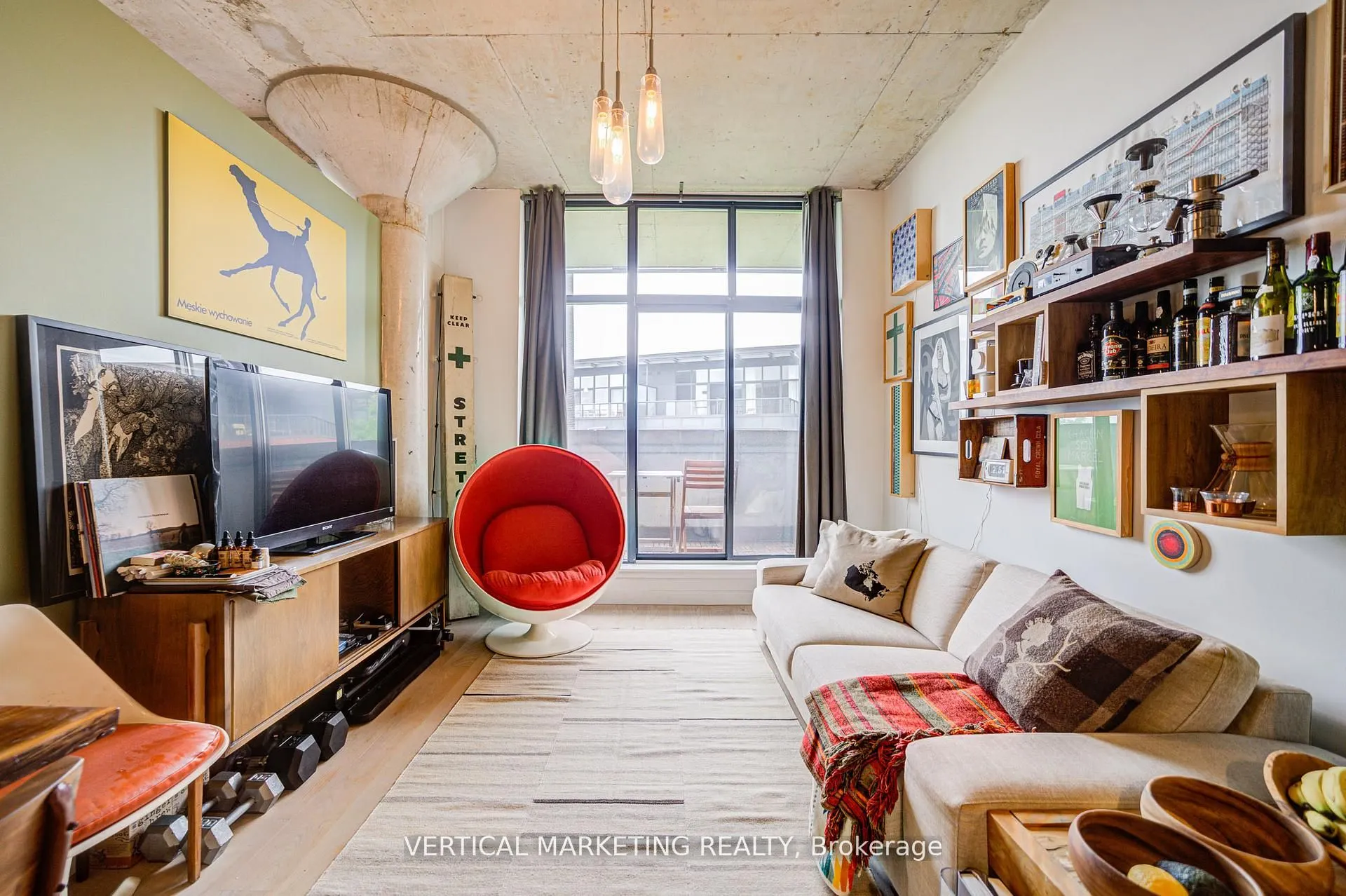 369 Sorauren Avenue, #510