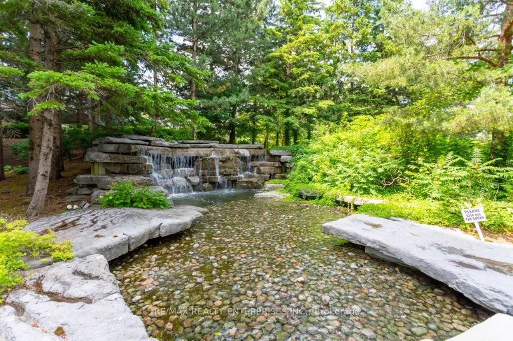 24 Hanover Road, #309