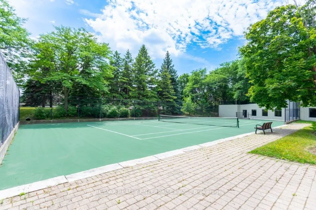 24 Hanover Road, #309