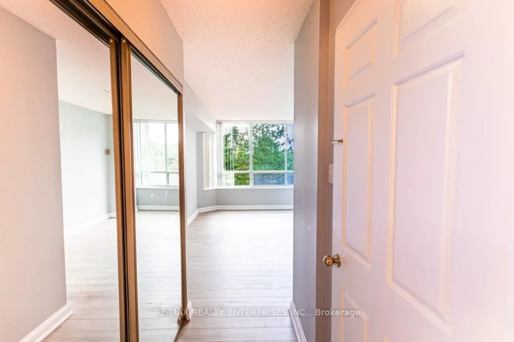 24 Hanover Road, #309