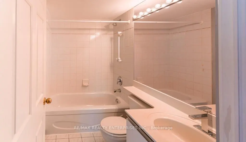 24 Hanover Road, #309