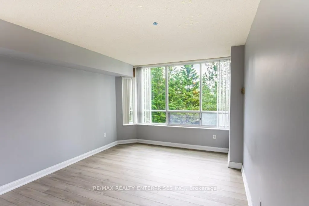 24 Hanover Road, #309