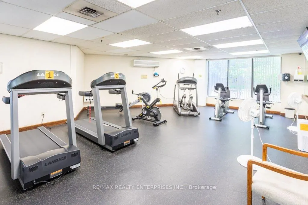 24 Hanover Road, #309