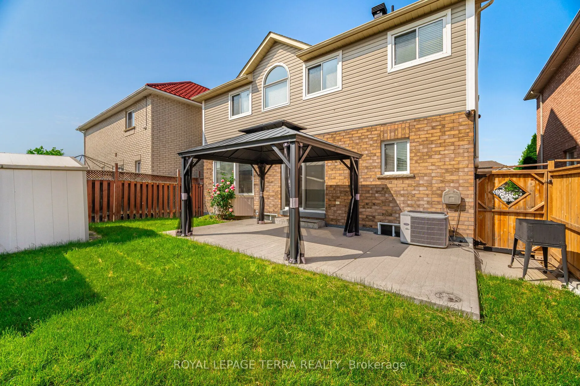 19 VALLEYPARK Crescent
