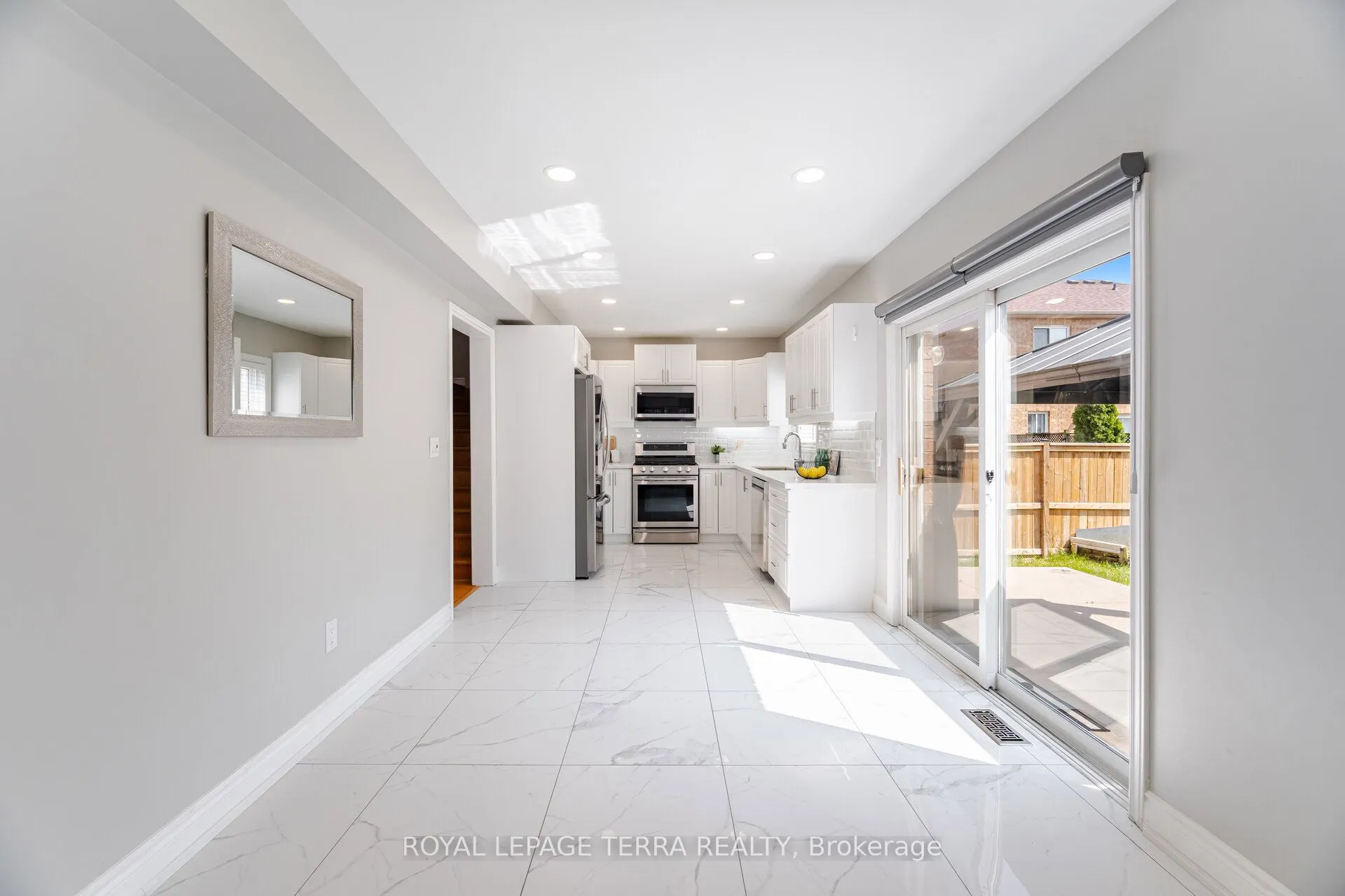 19 VALLEYPARK Crescent