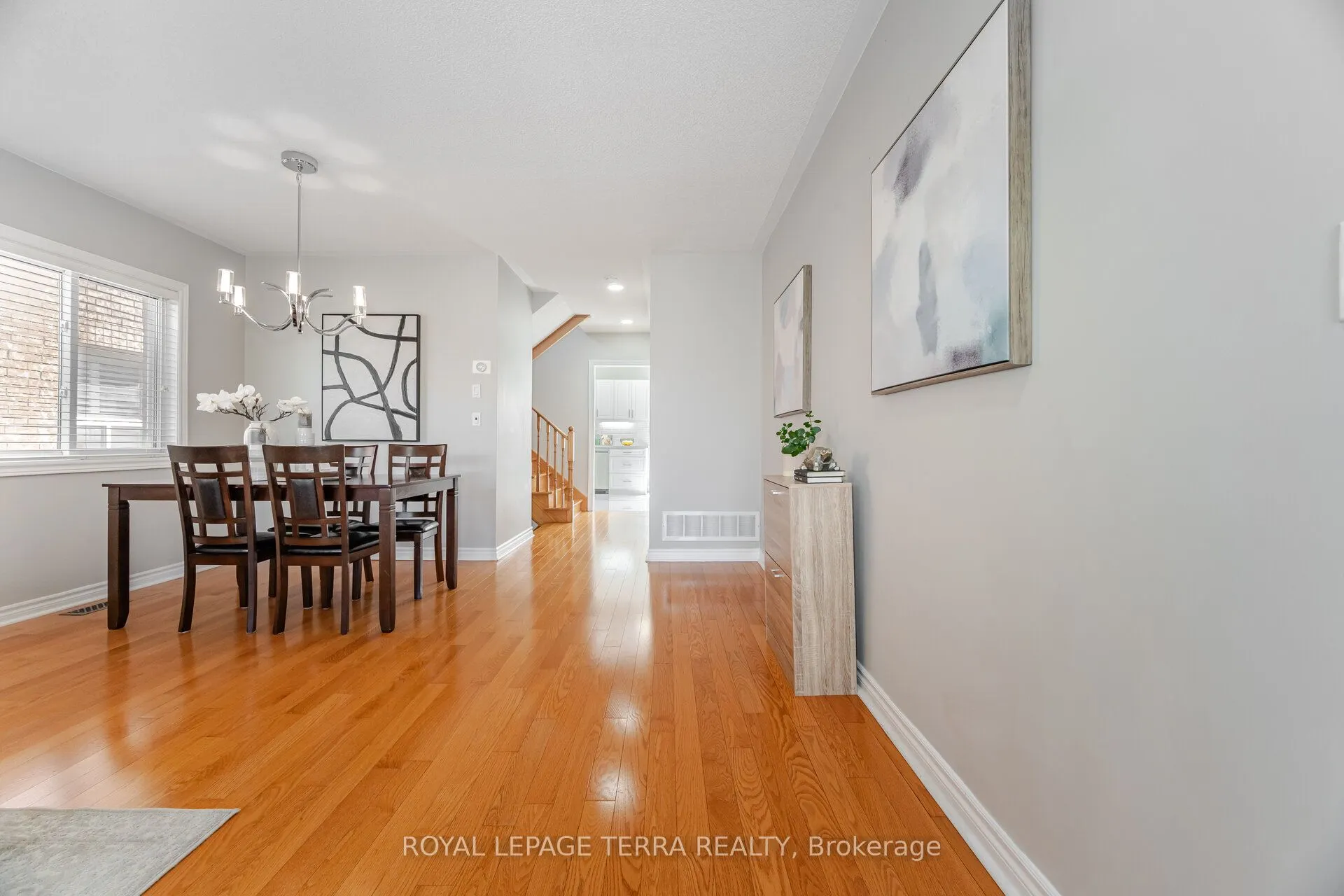 19 VALLEYPARK Crescent
