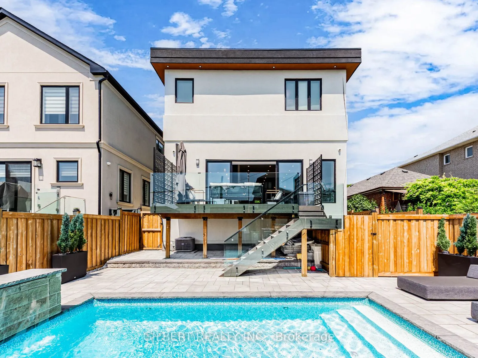 485 ridelle Avenue