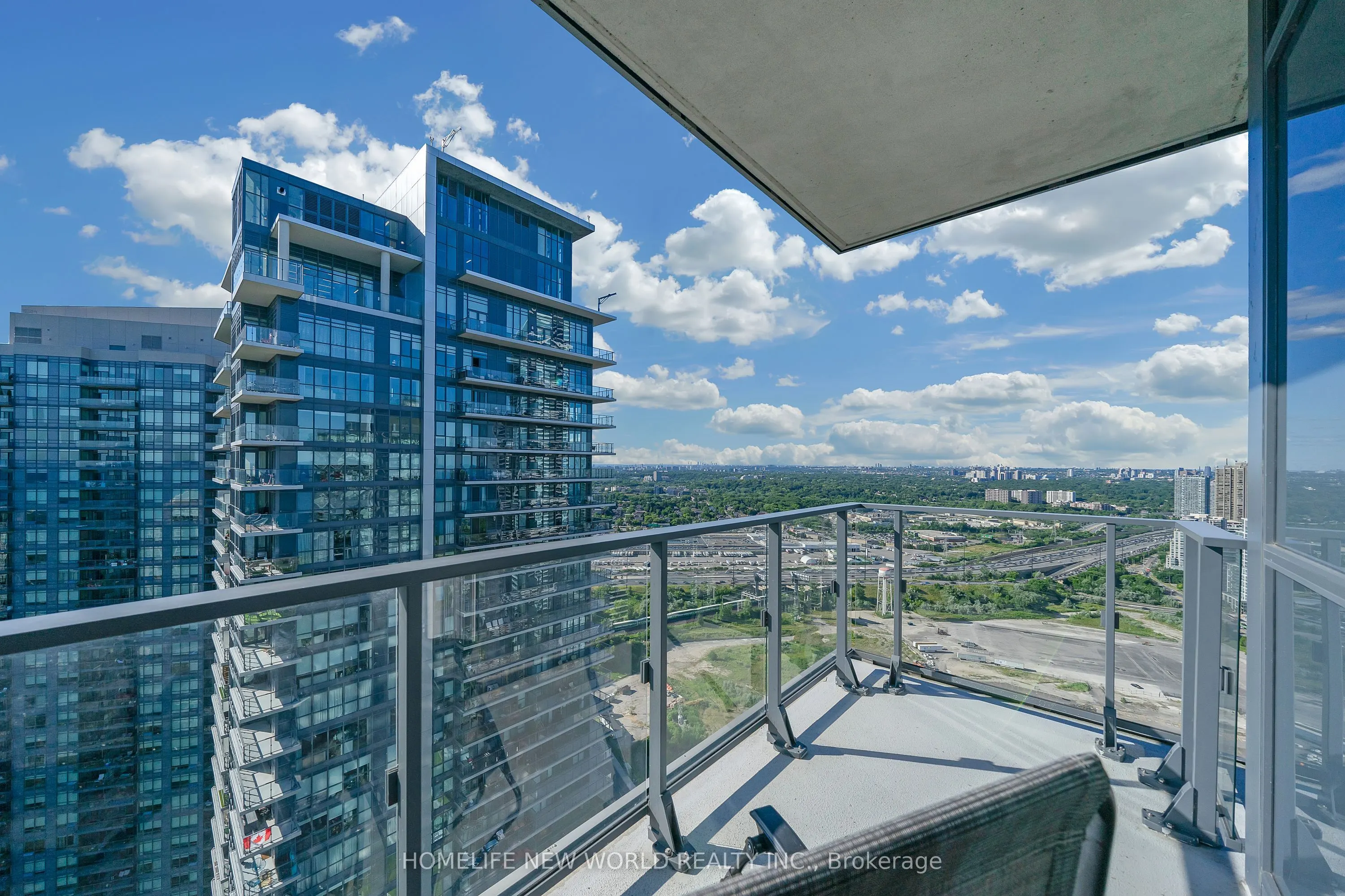 2220 Lake Shore Boulevard W, #4304