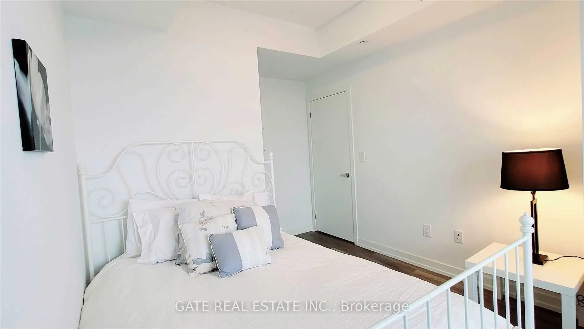2520 Eglinton Avenue W, #607