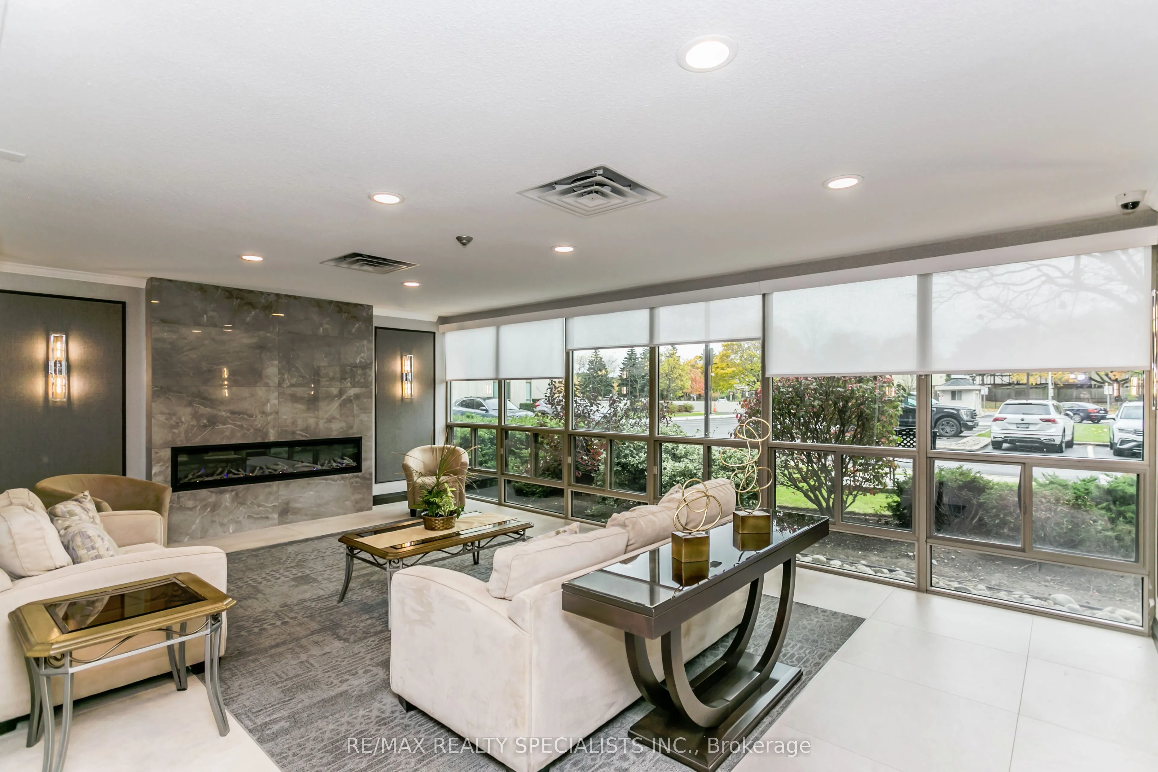 5080 Pinedale Avenue, #403
