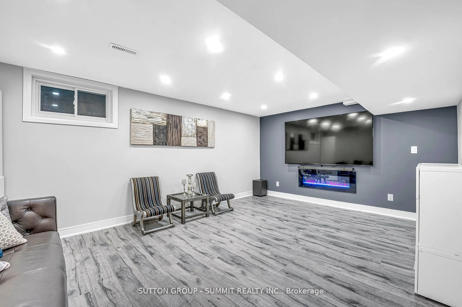 4073 SUMMIT Court