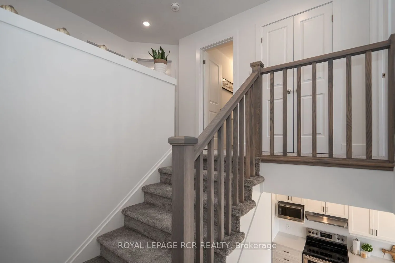 690 Broadway Avenue
