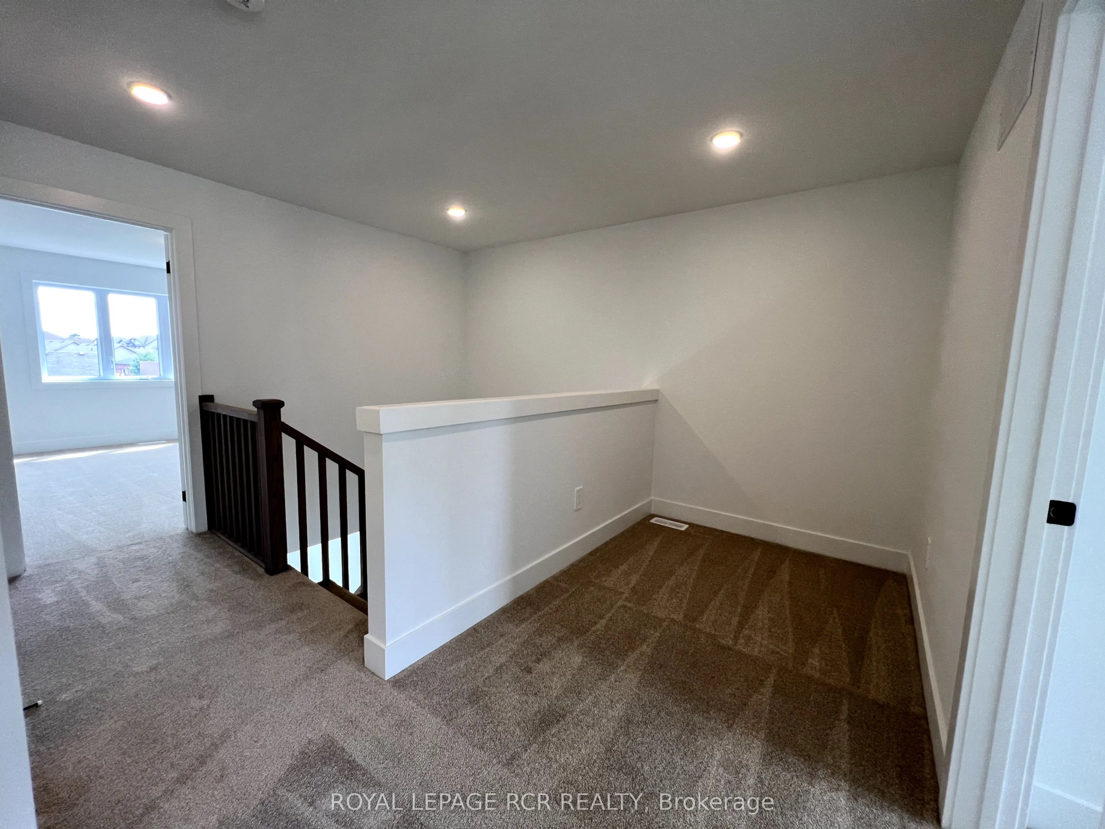 690 Broadway Avenue