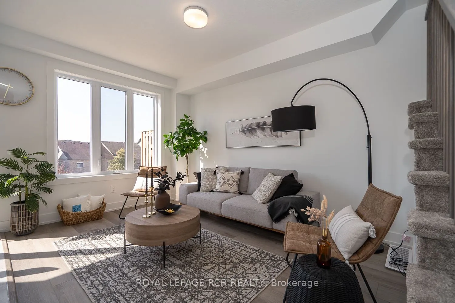 690 Broadway Avenue