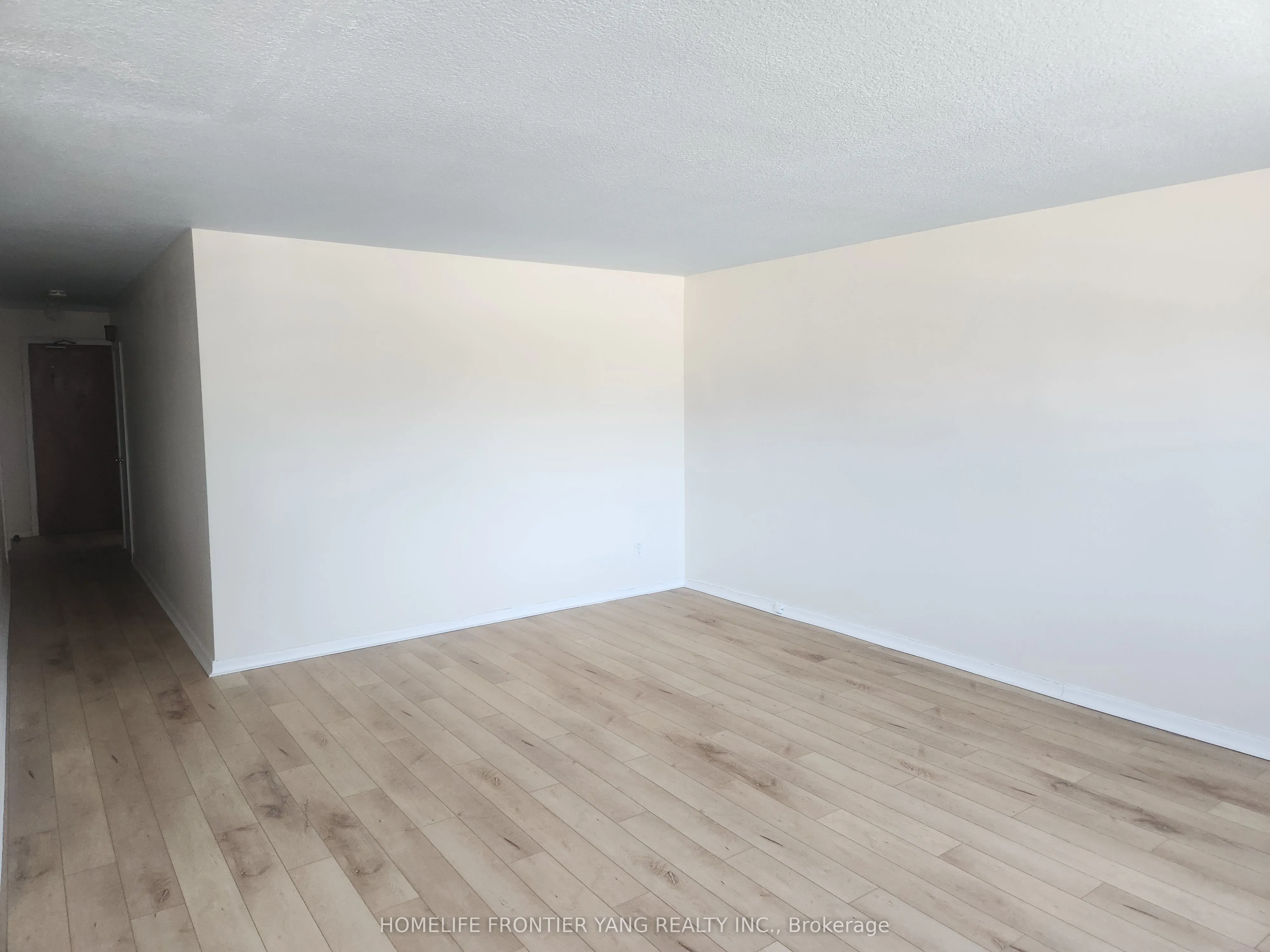 299 Lakeshore Road E