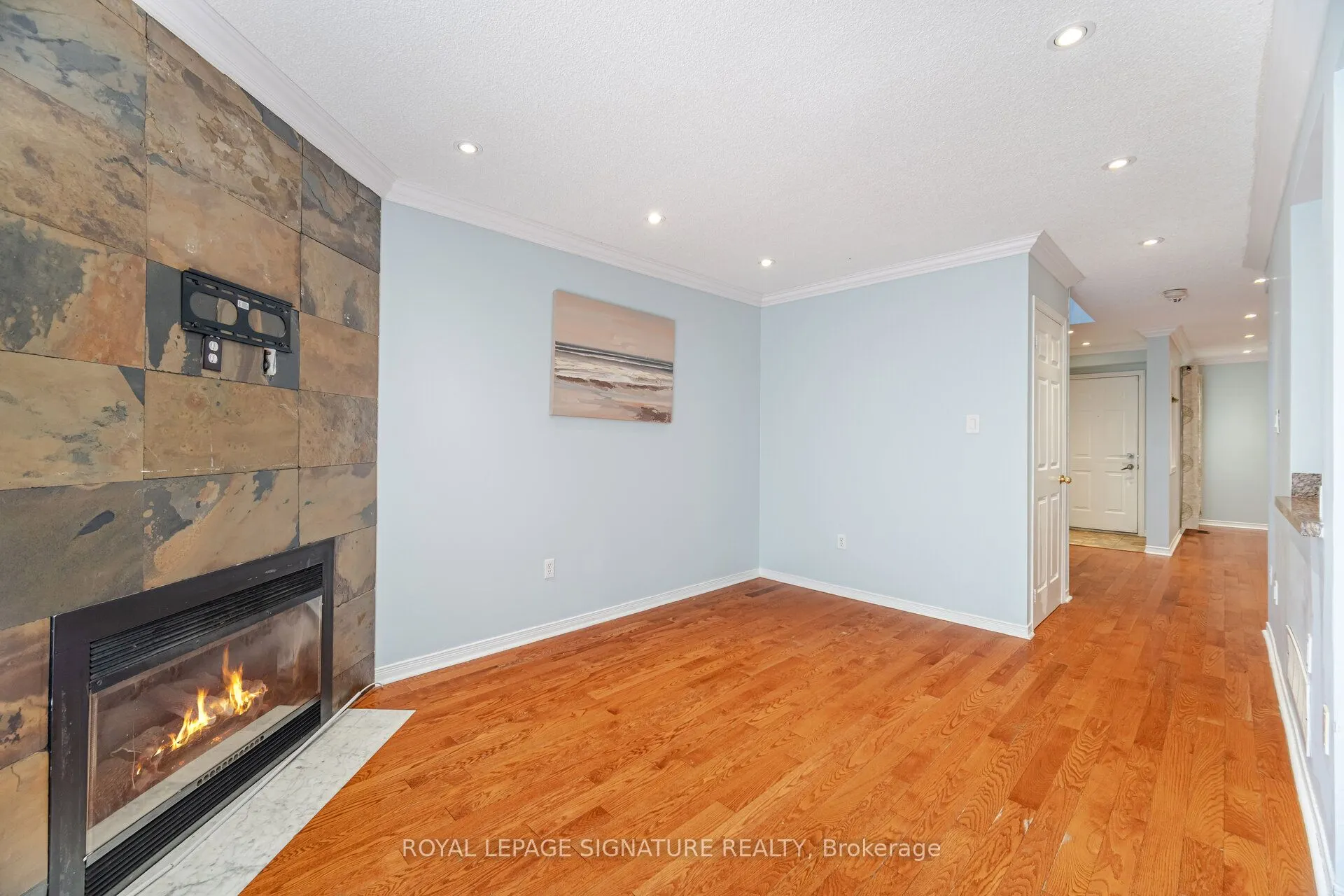 2555 Thomas Street, #89