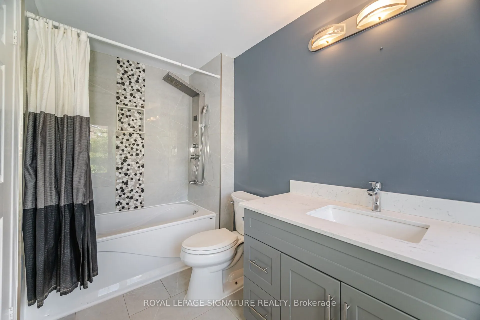 2555 Thomas Street, #89