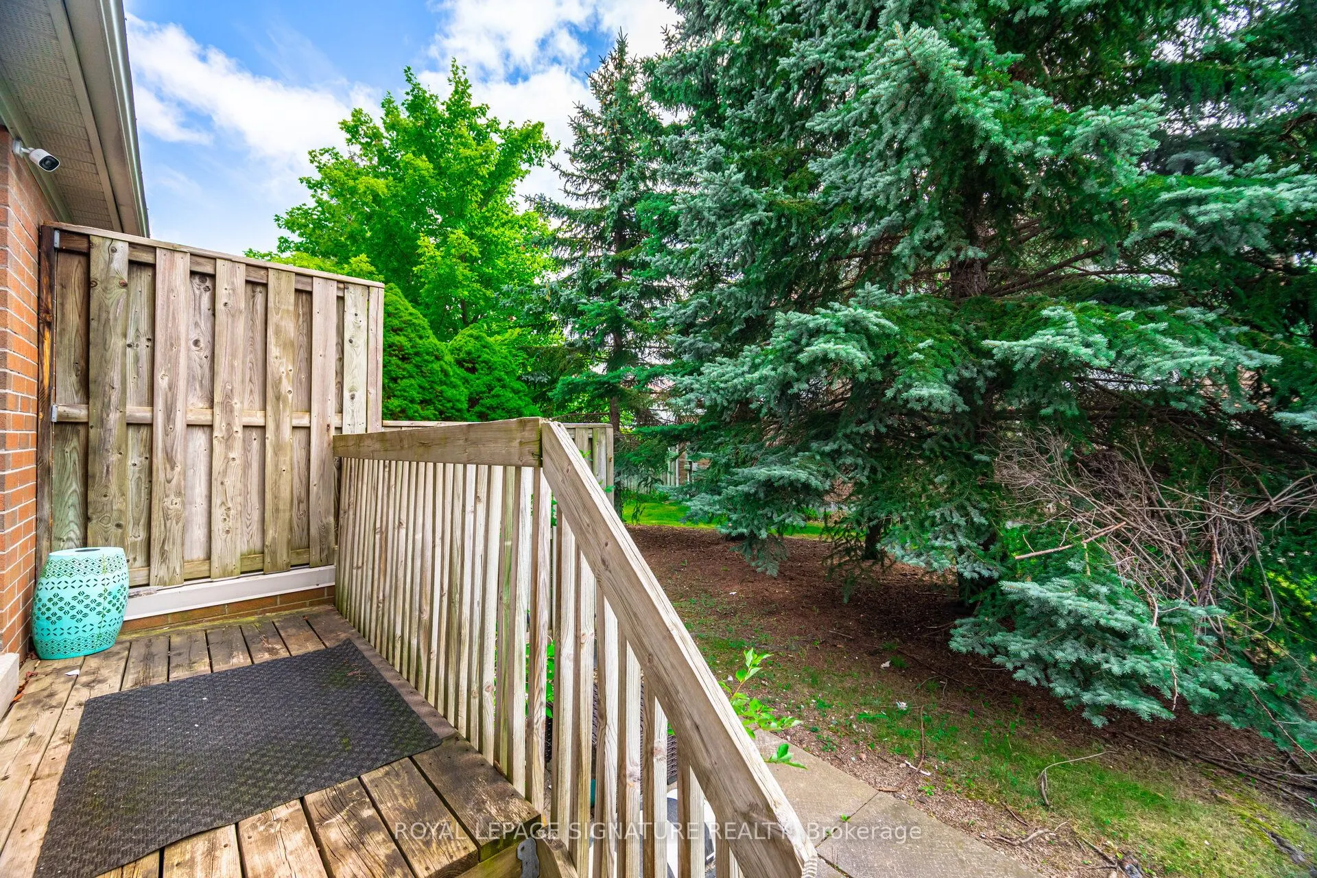 2555 Thomas Street, #89
