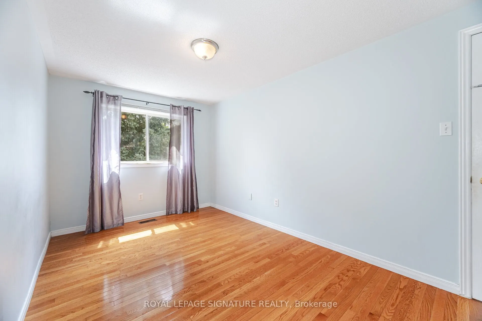 2555 Thomas Street, #89