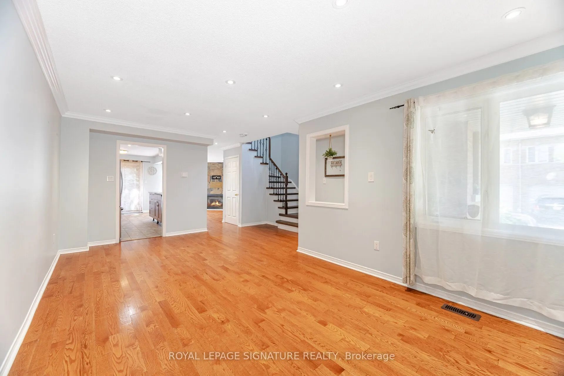 2555 Thomas Street, #89
