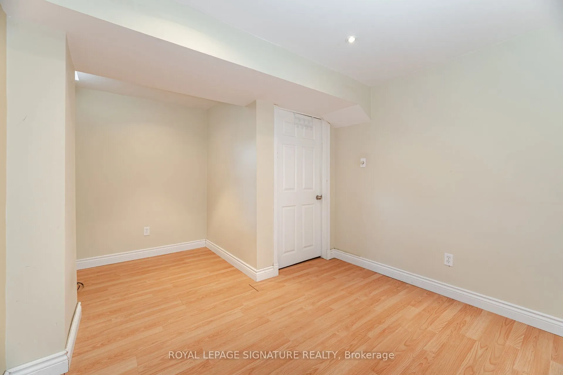 2555 Thomas Street, #89