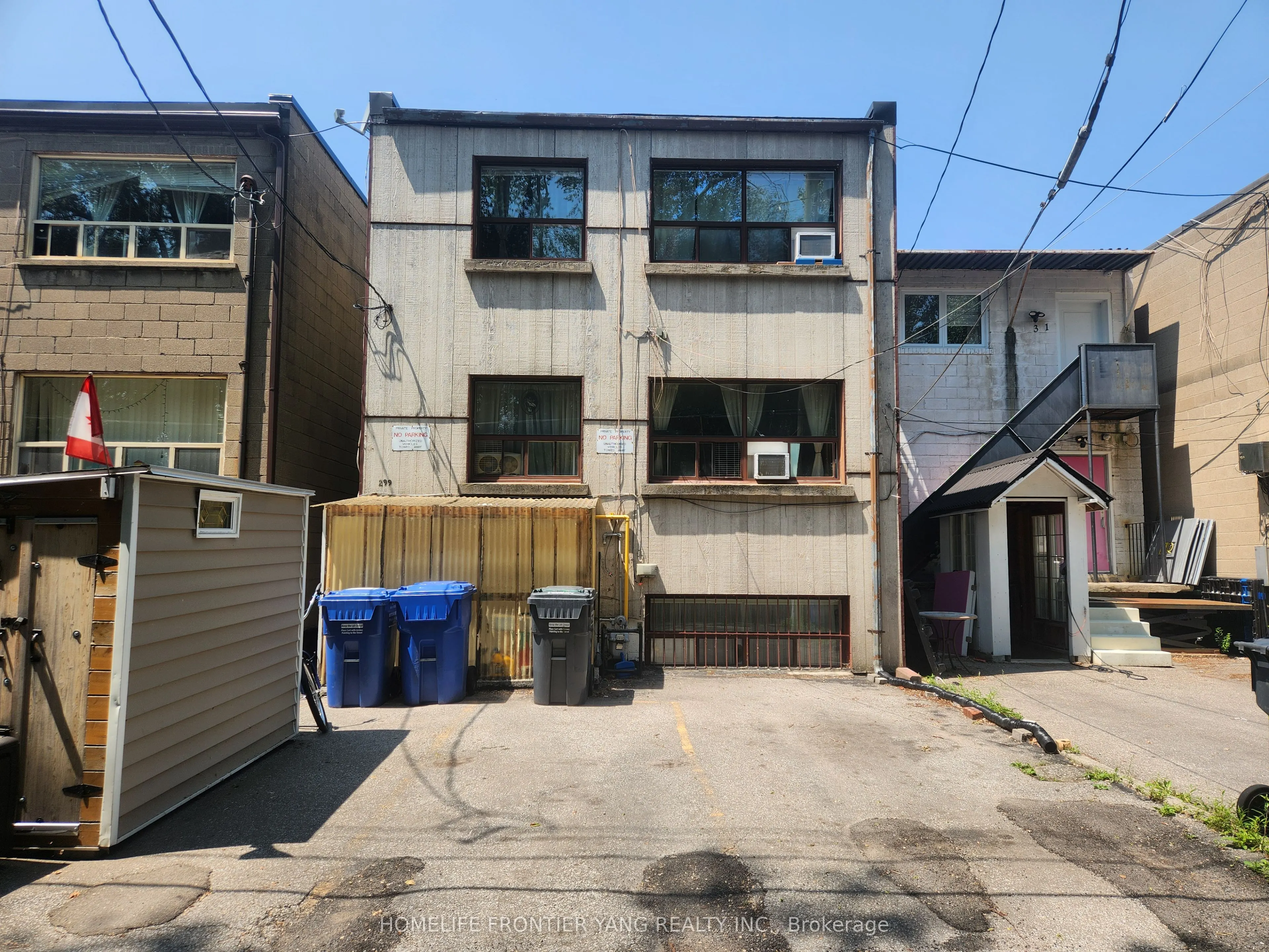 299 Lakeshore Road E