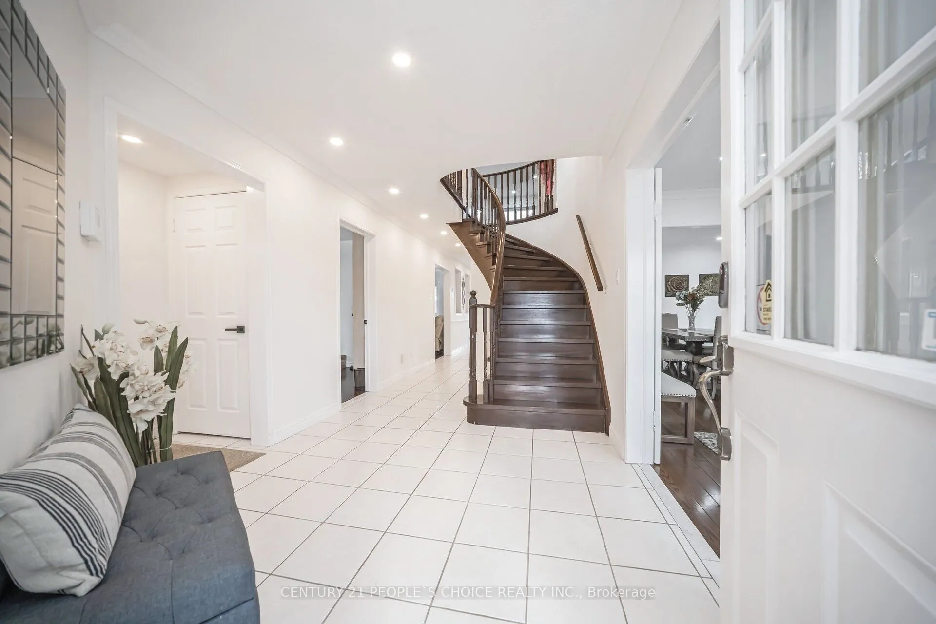 18 BLACKWELL Place