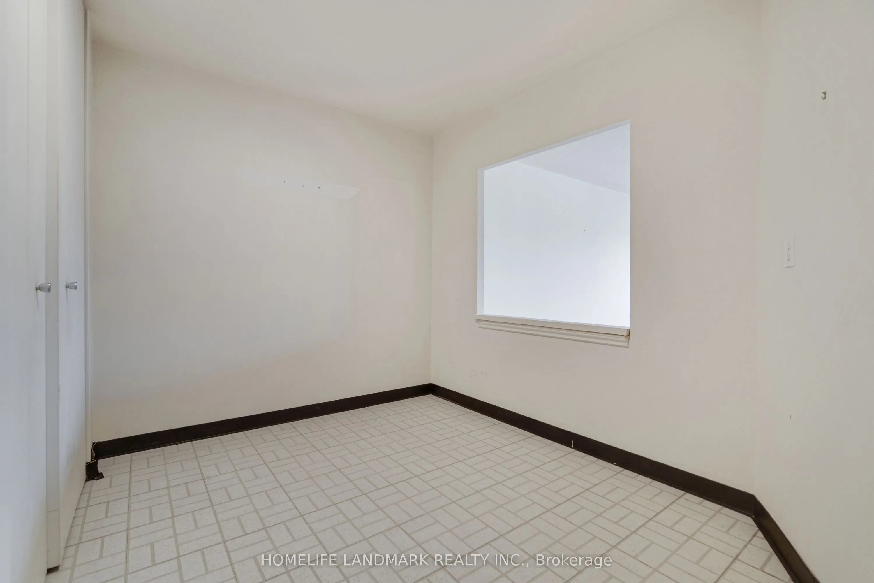 50 Elm Drive E, #910