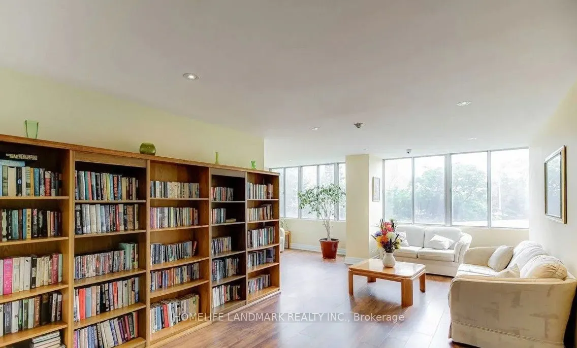 50 Elm Drive E, #910