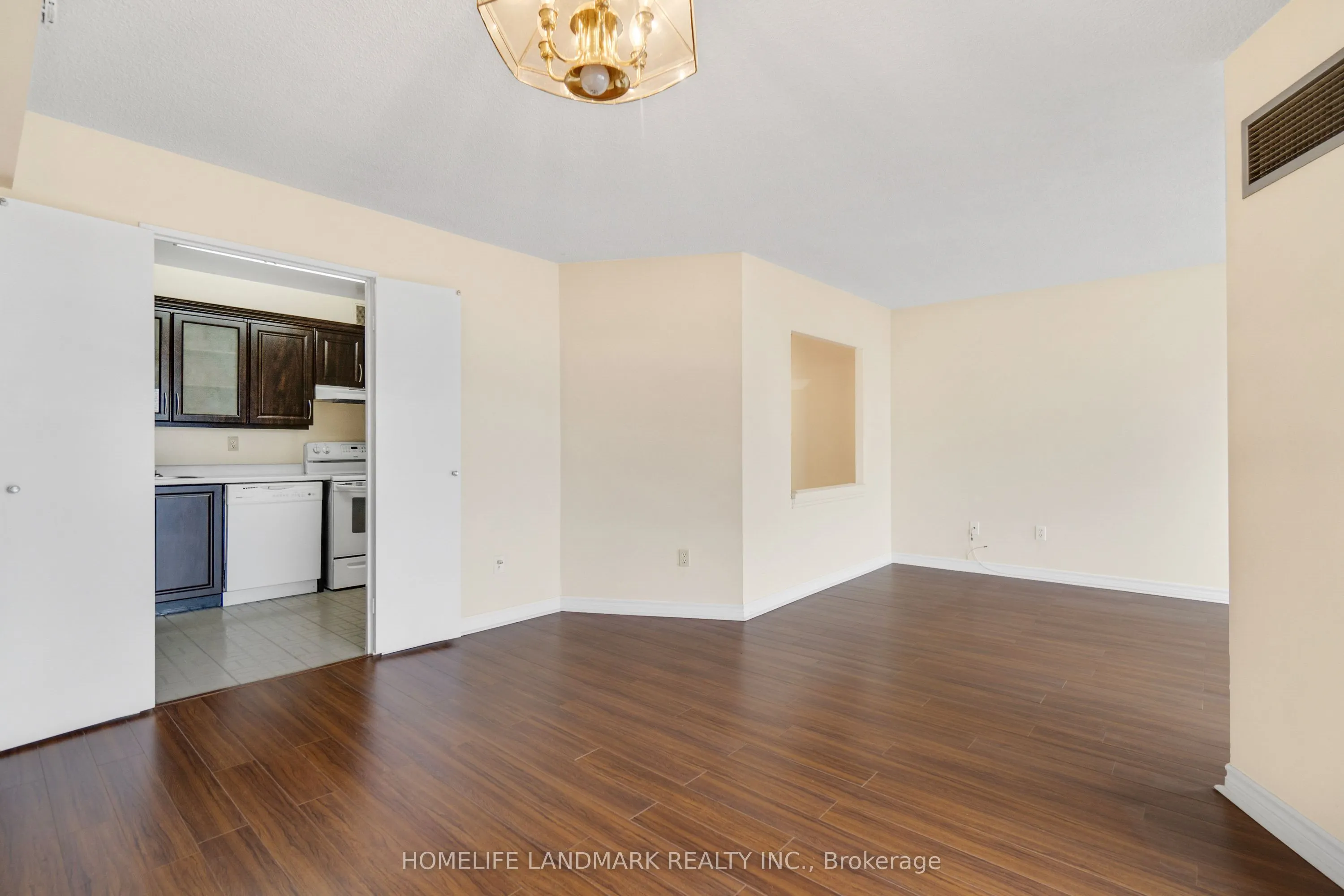 50 Elm Drive E, #910