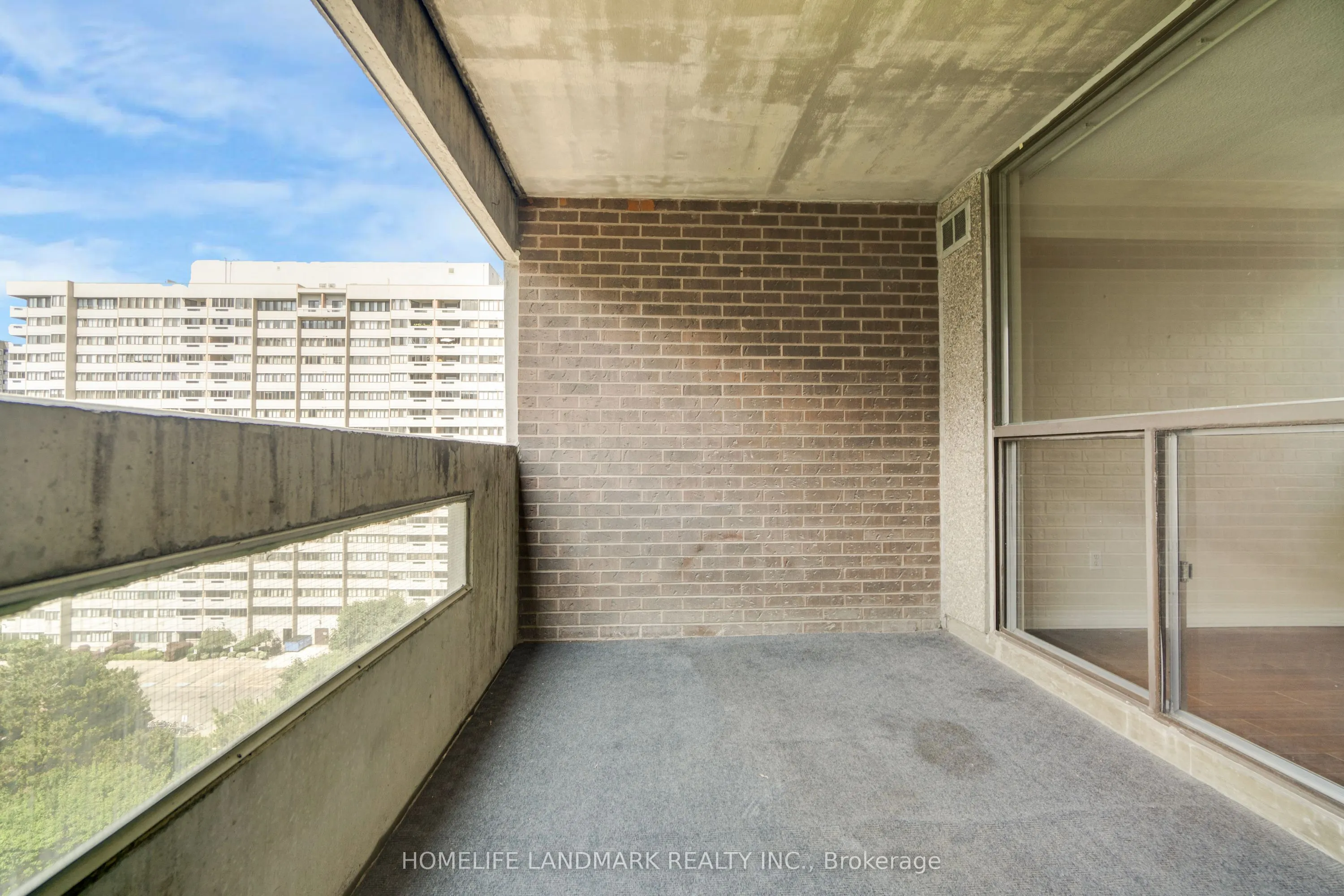 50 Elm Drive E, #910