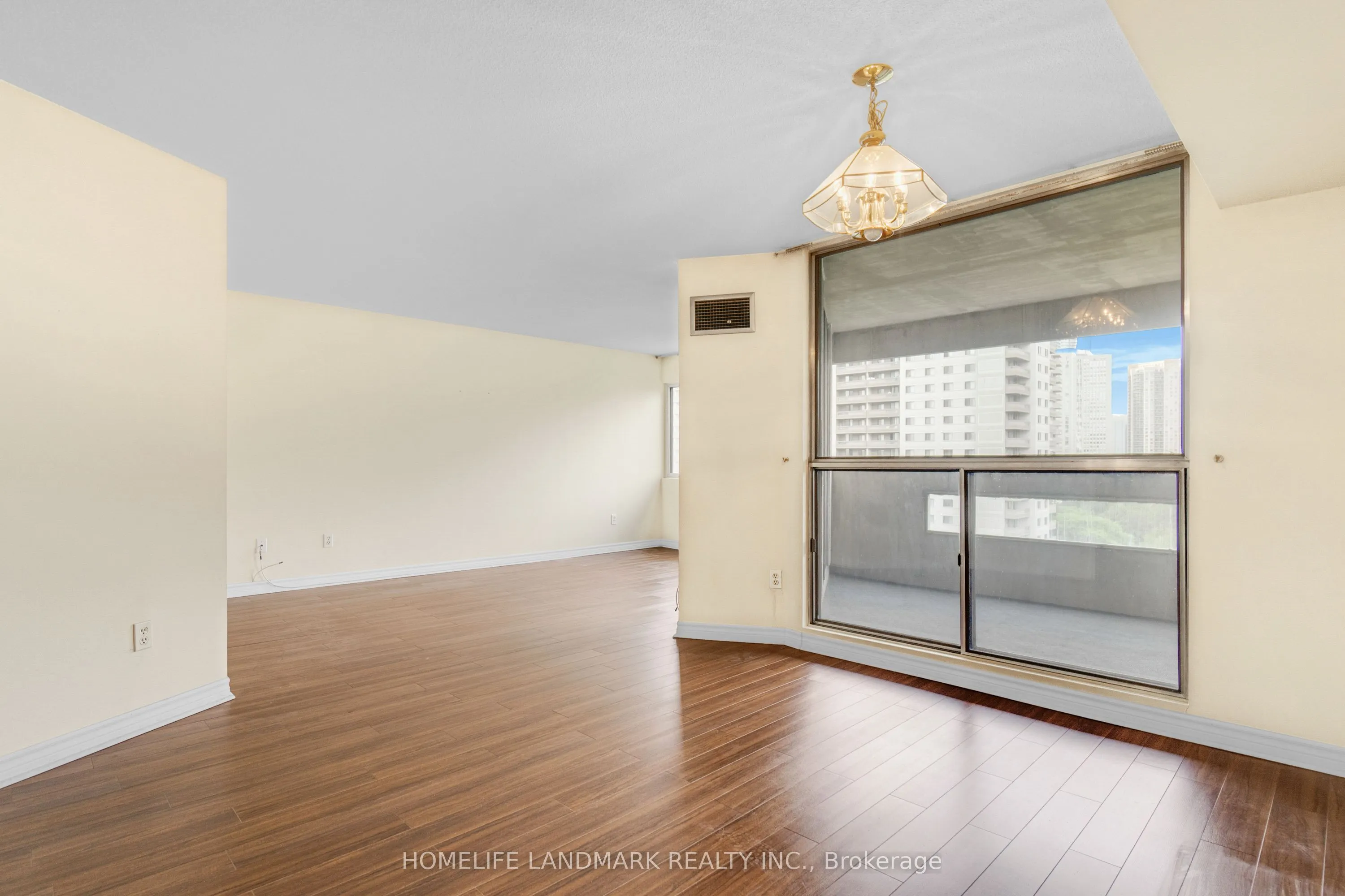 50 Elm Drive E, #910