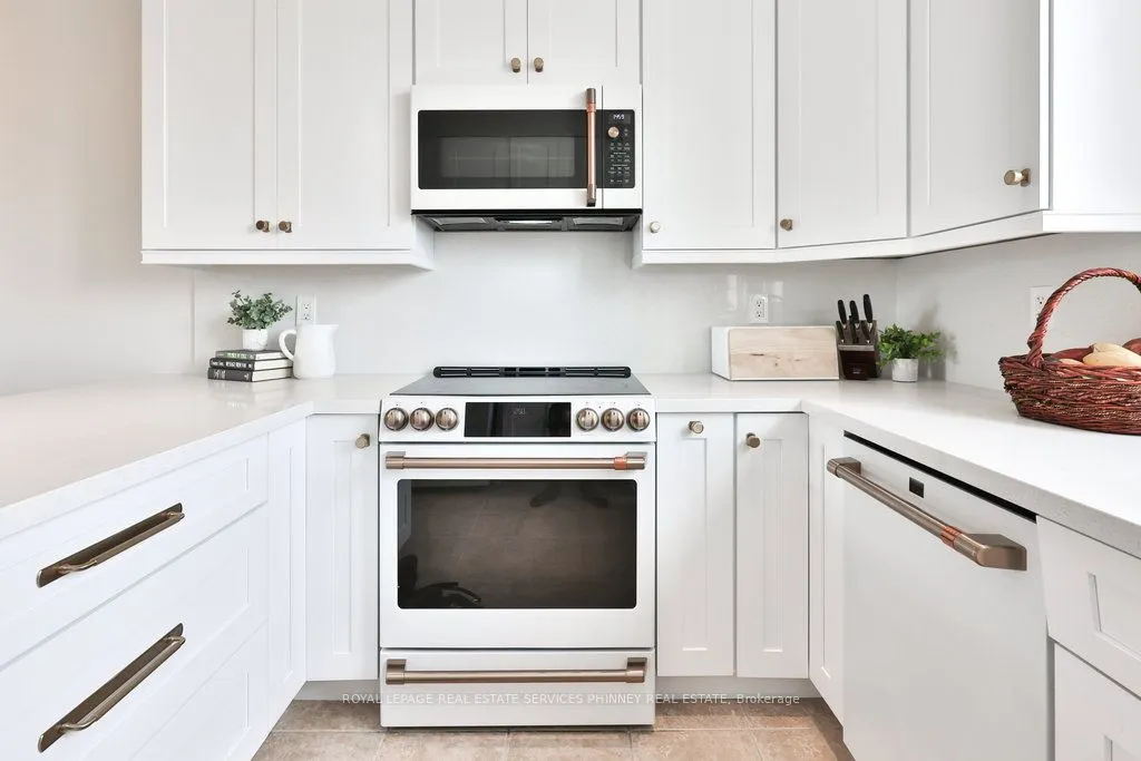 2303 Central Park Drive, #6