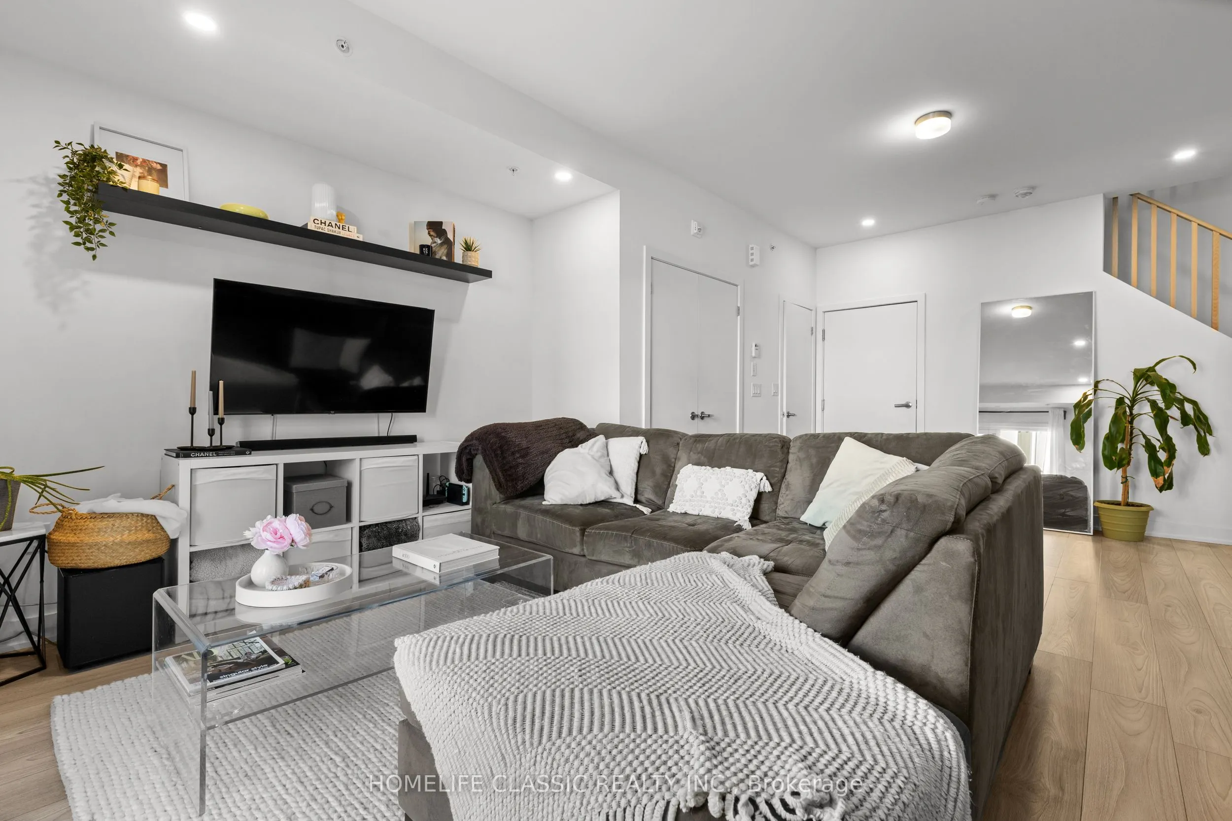 3476 Widdicombe Way, #9