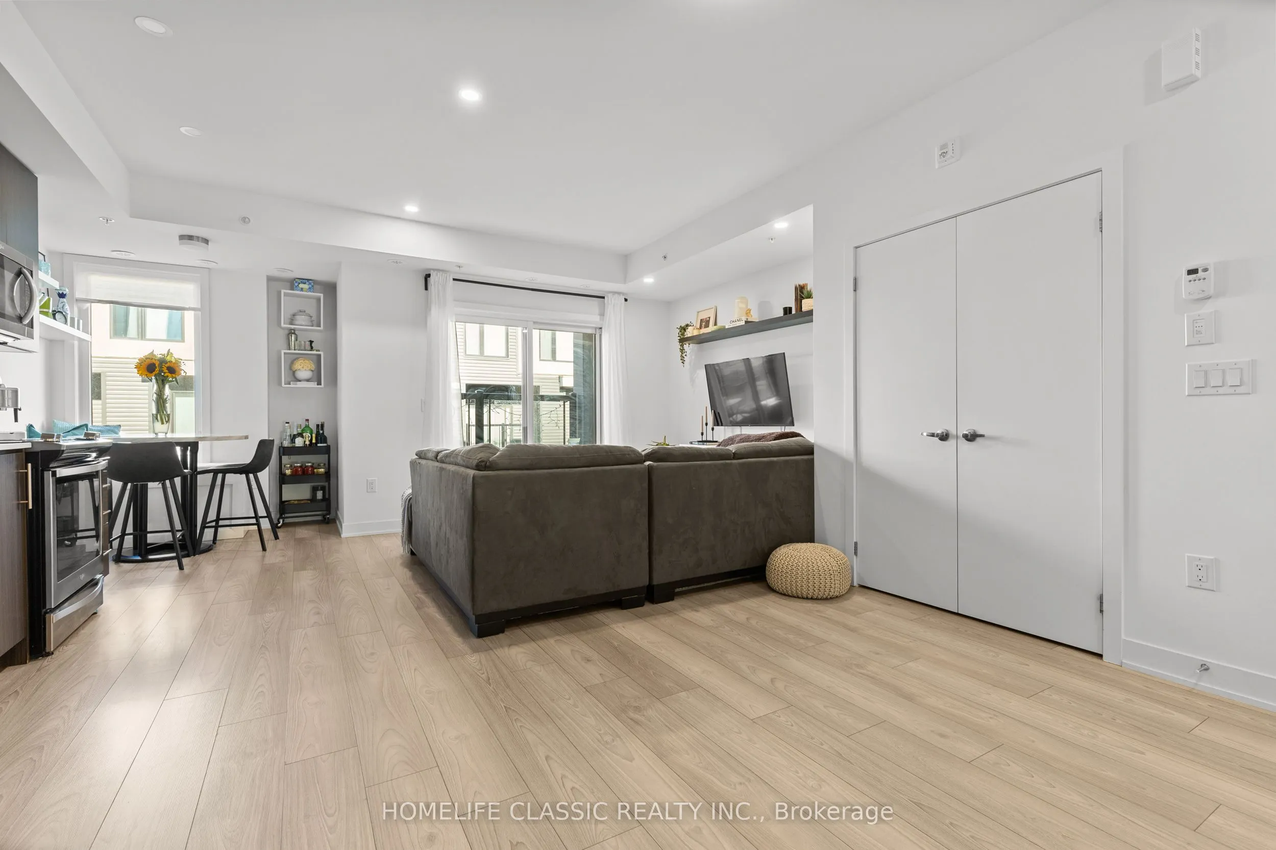 3476 Widdicombe Way, #9