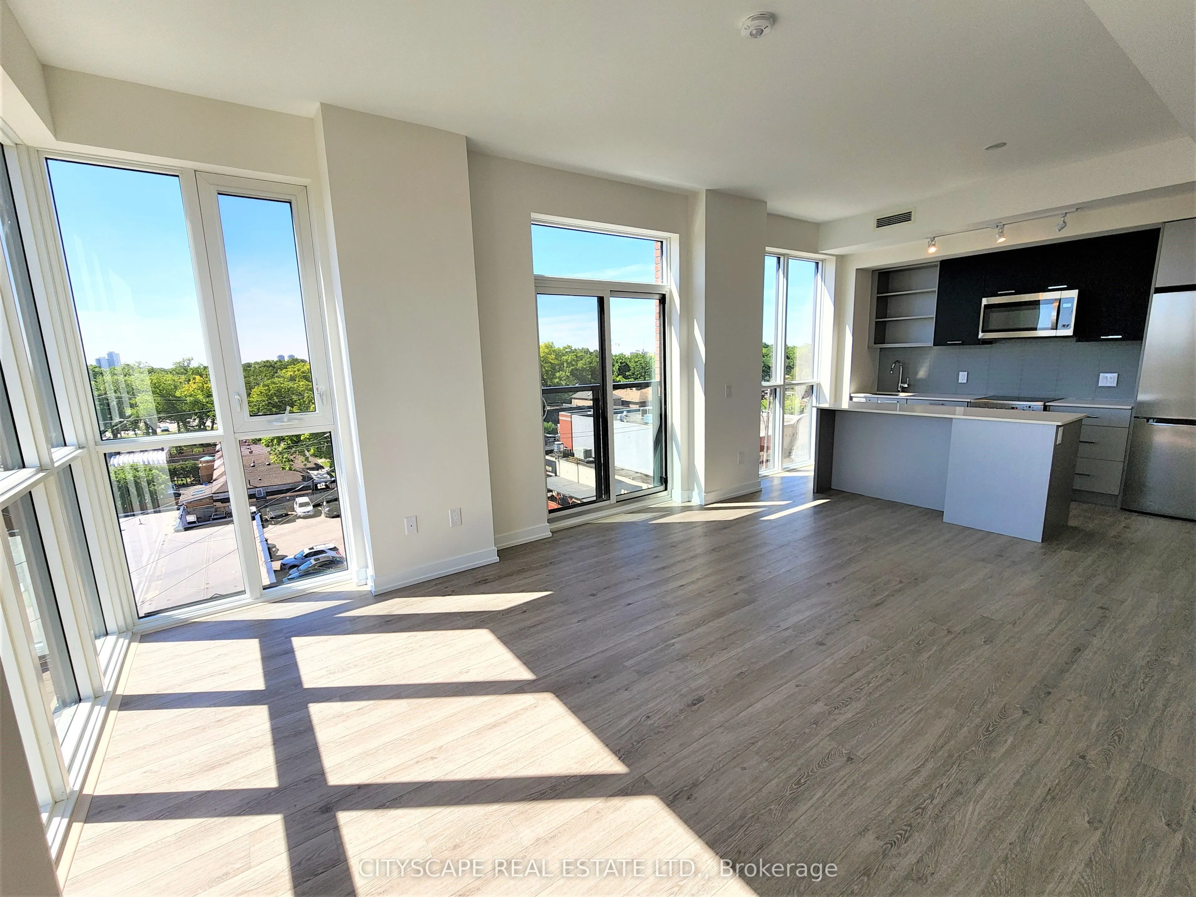 2300 St Clair Avenue W, #608