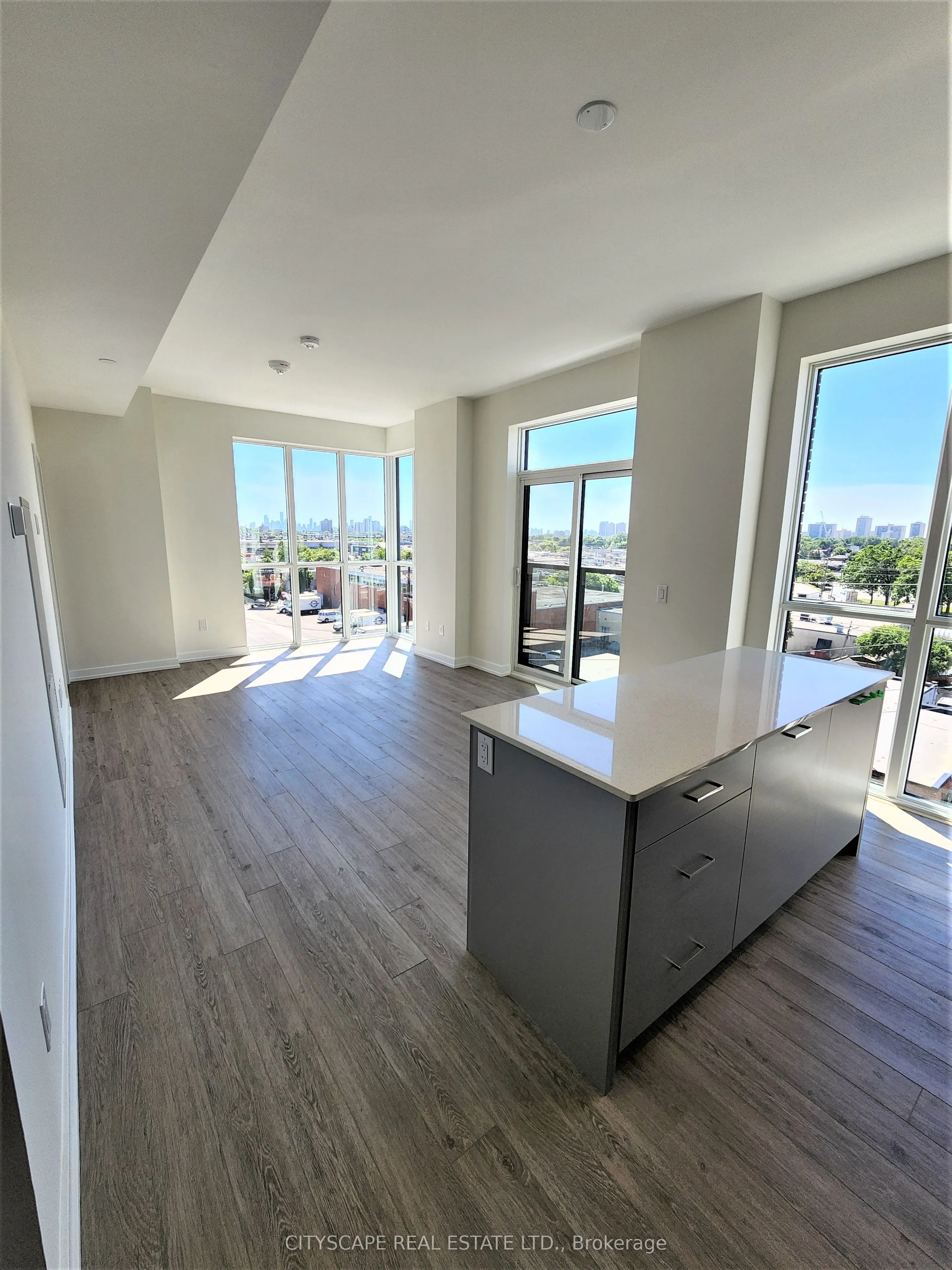 2300 St Clair Avenue W, #608