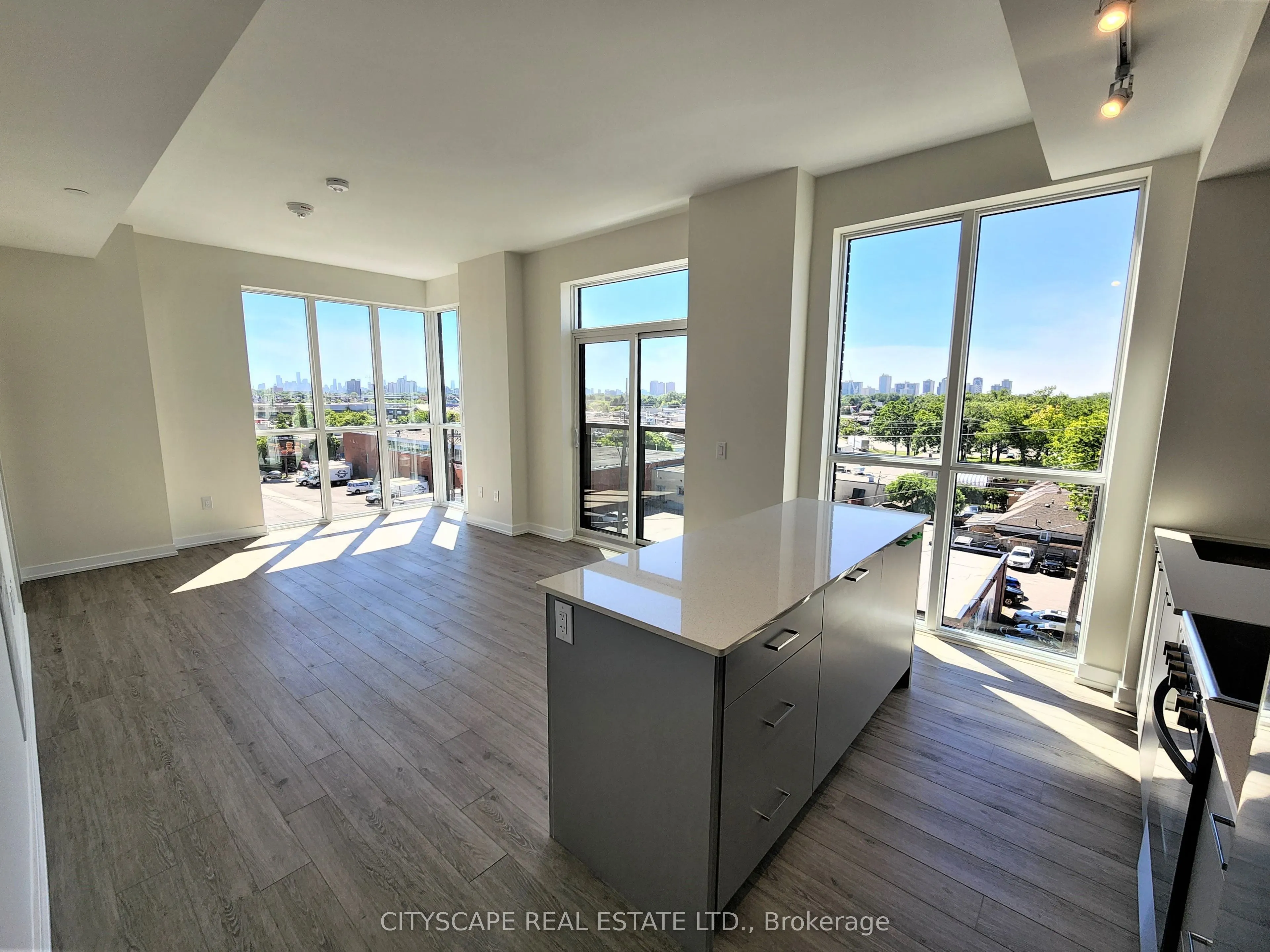 2300 St Clair Avenue W, #608