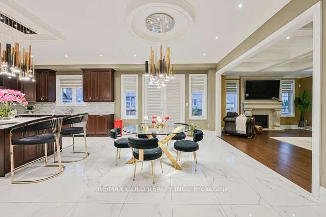 26 Adonis Close