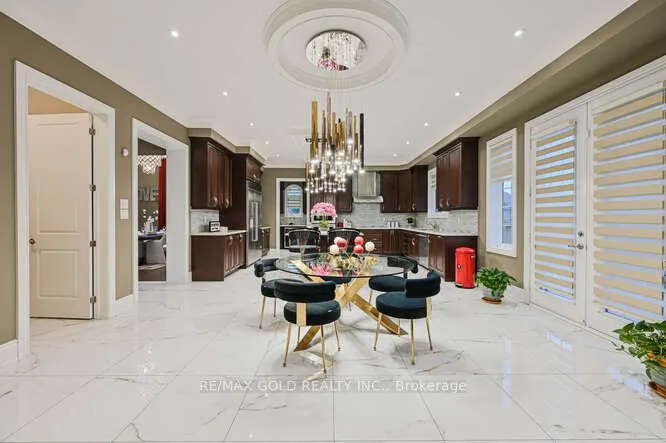 26 Adonis Close