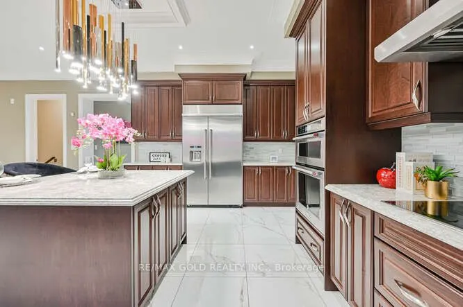 26 Adonis Close