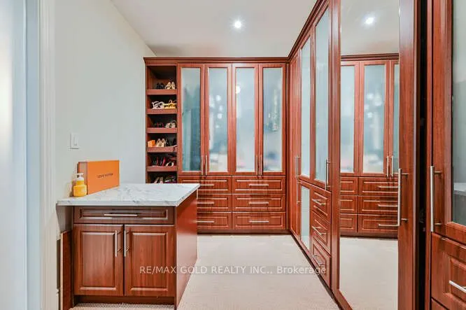 26 Adonis Close