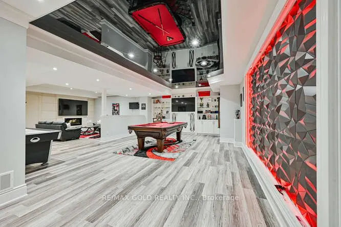26 Adonis Close