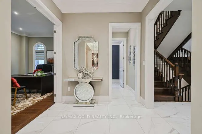 26 Adonis Close