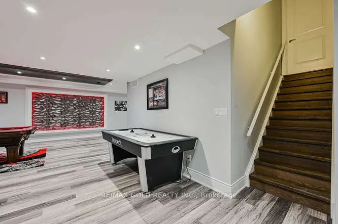 26 Adonis Close
