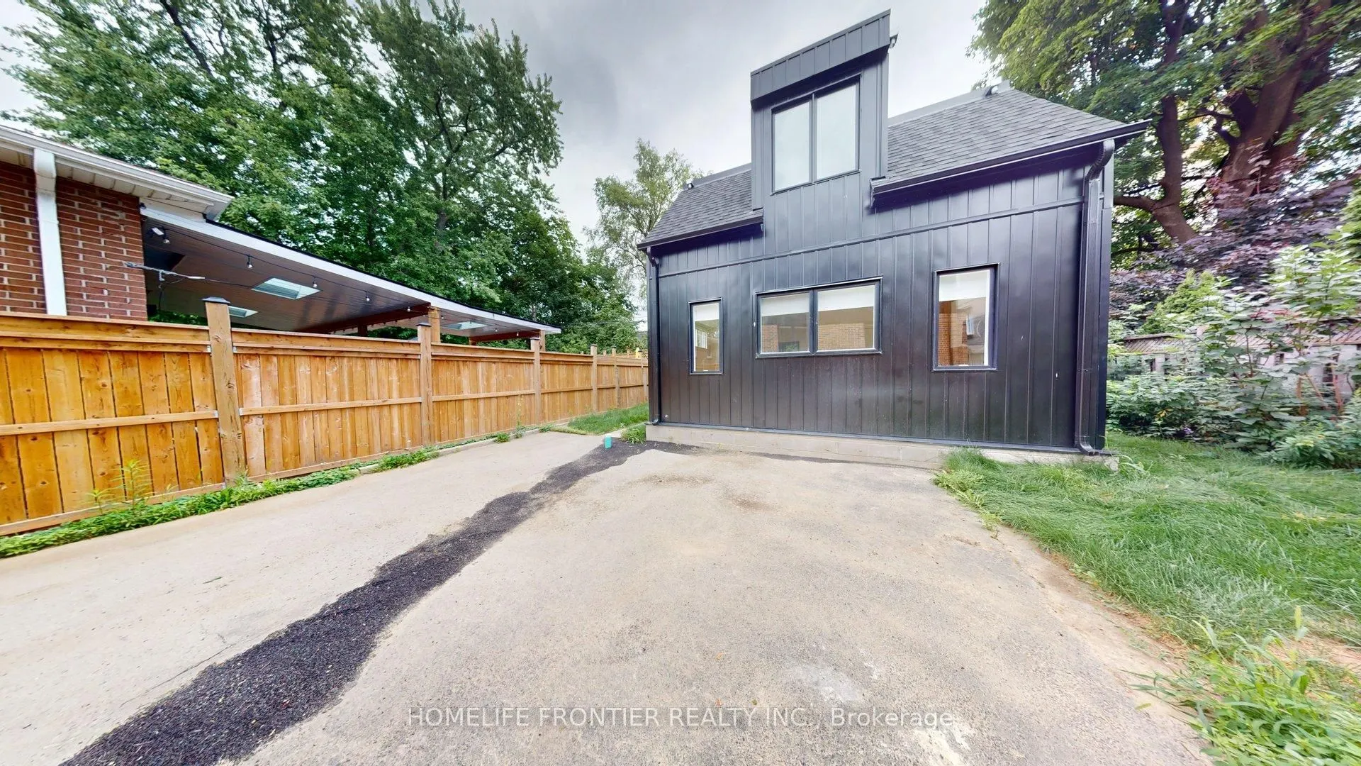 1089 Glencairn Avenue, #R (Laneway)
